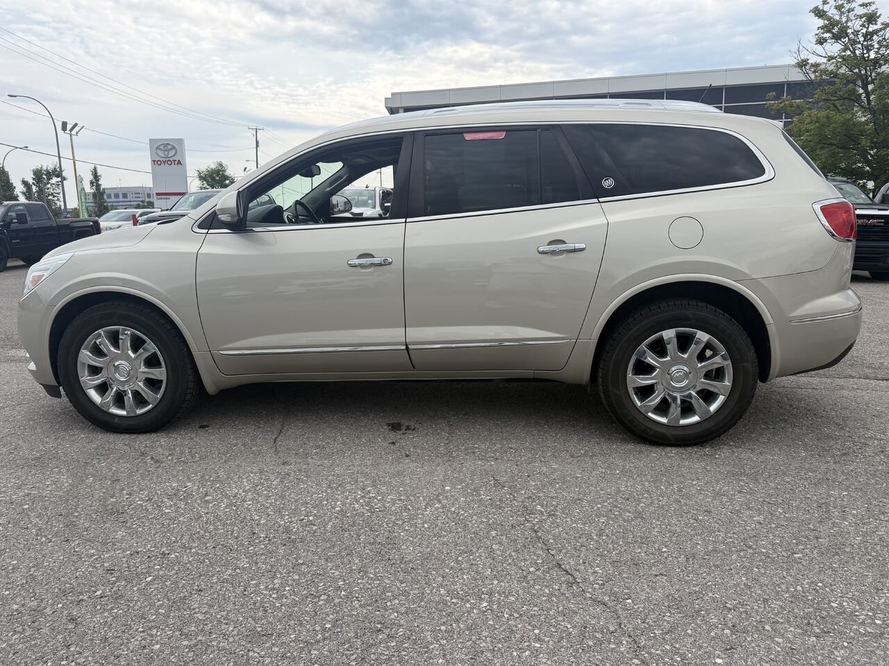 BUICK ENCLAVE 4 portes à TI, Cuir 2017 Beige Ottawa & Gatineau - photo #10
