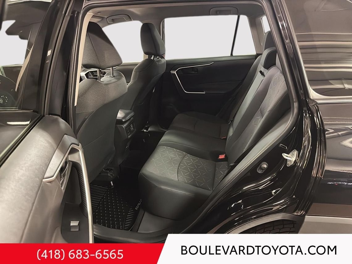 2024 Toyota RAV4 99357B-118 | LE, AWD Midnight Black Metallic Québec - photo #34