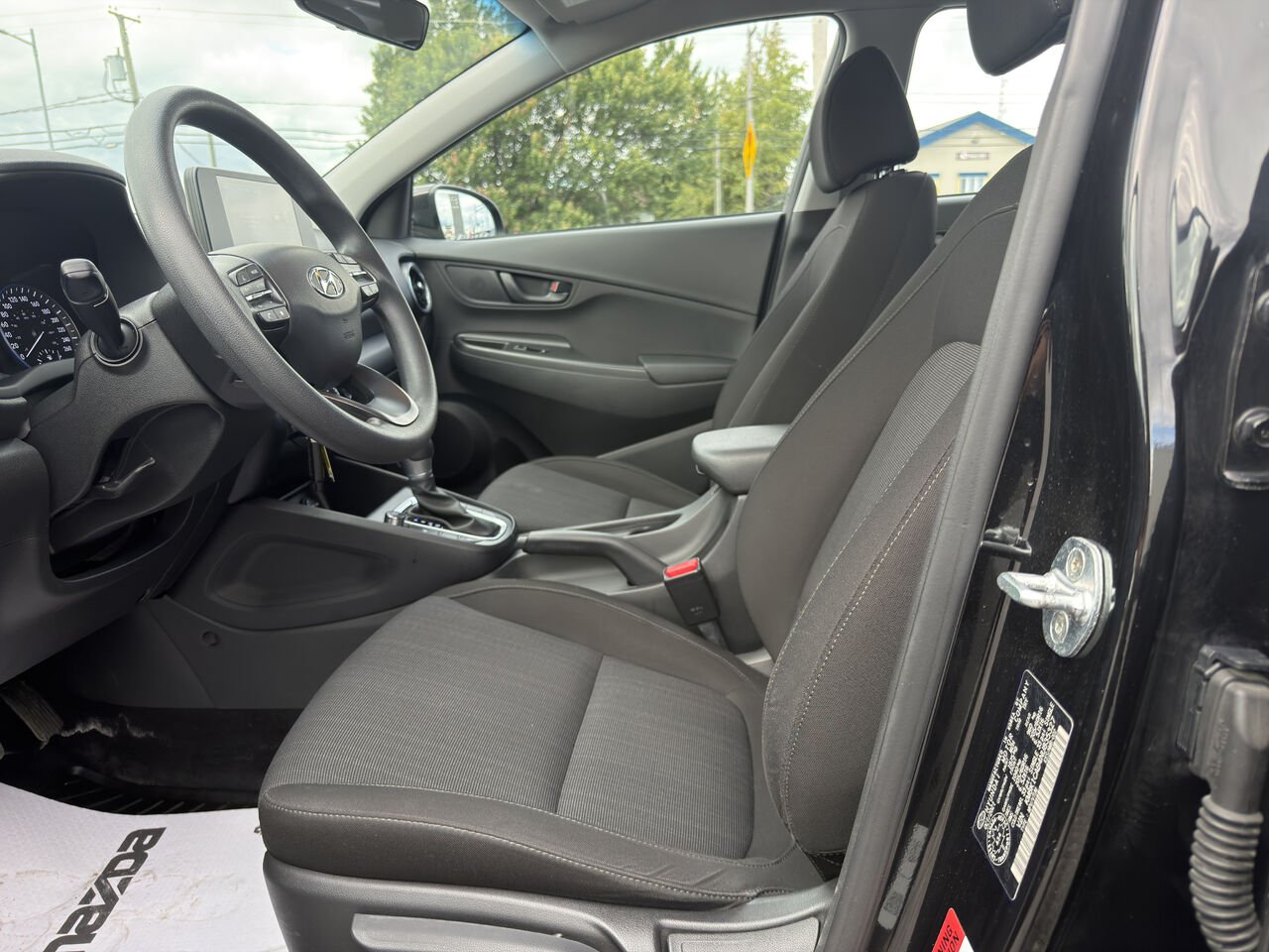 Hyundai Kona A26119 | 2.0L Essential TI 2022 Noir Val-d'Or - photo #7