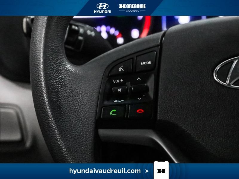 Hyundai Tucson YR847 | SE AWD 4dr 2.0L 2017 Blanc Laval - photo #20