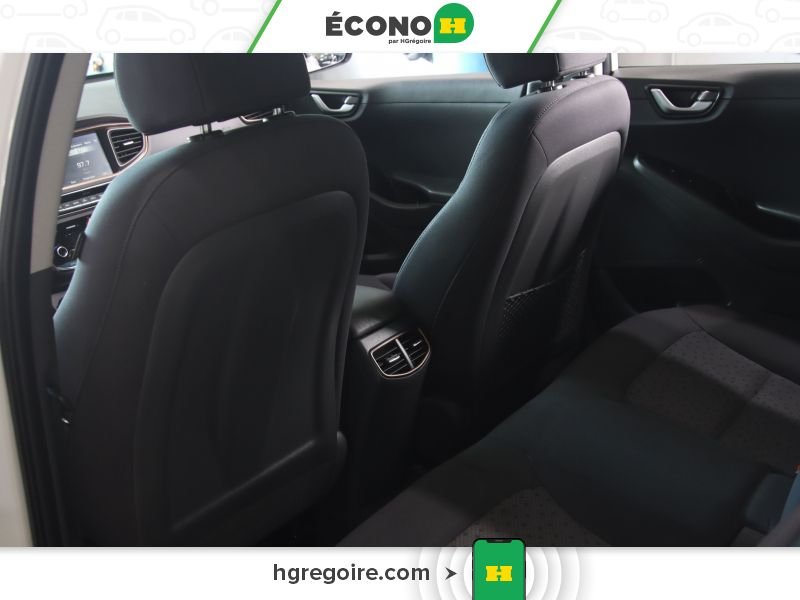 2017 Hyundai IONIQ White Saint-Eustache - photo #17