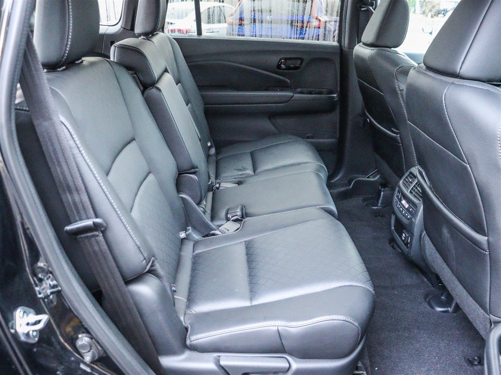 Honda Passport Touring 2023 Black Ottawa & Gatineau - photo #18