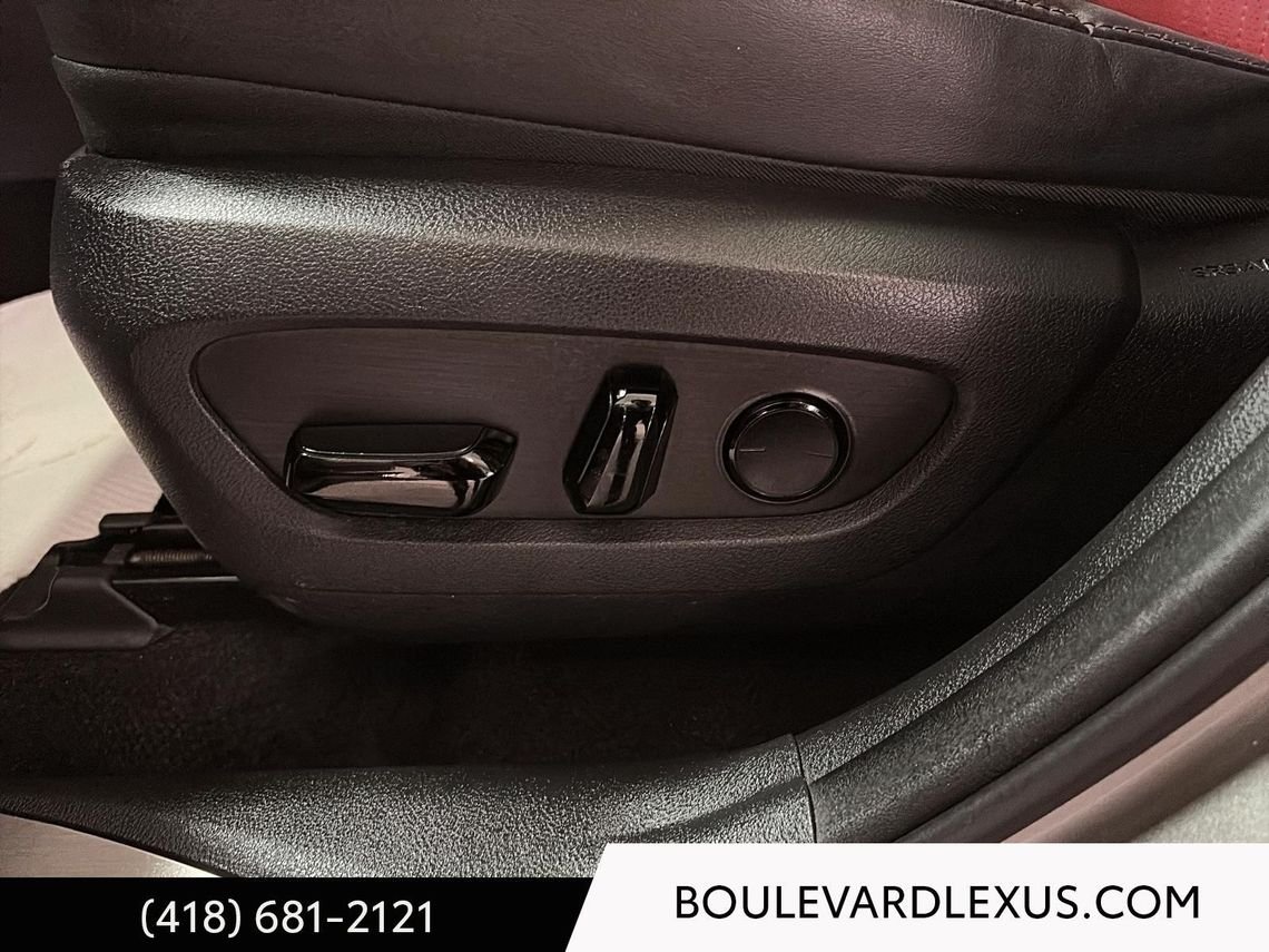 2022 Lexus NX Silver Quebec - photo #27