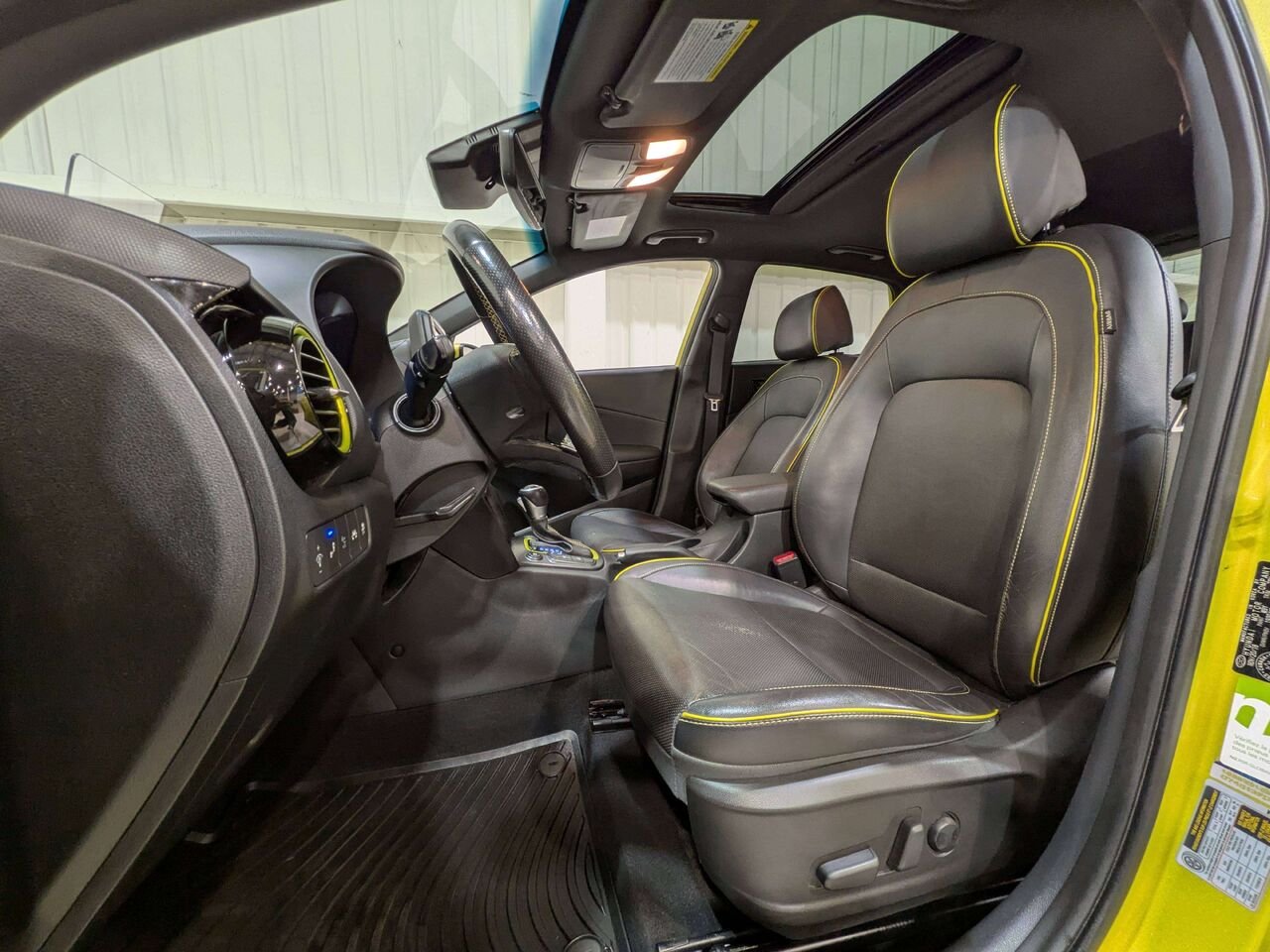 2019 Hyundai Kona 1.6T Ultimate AWD w/Lime Colour Pack Green Val-David - photo #1