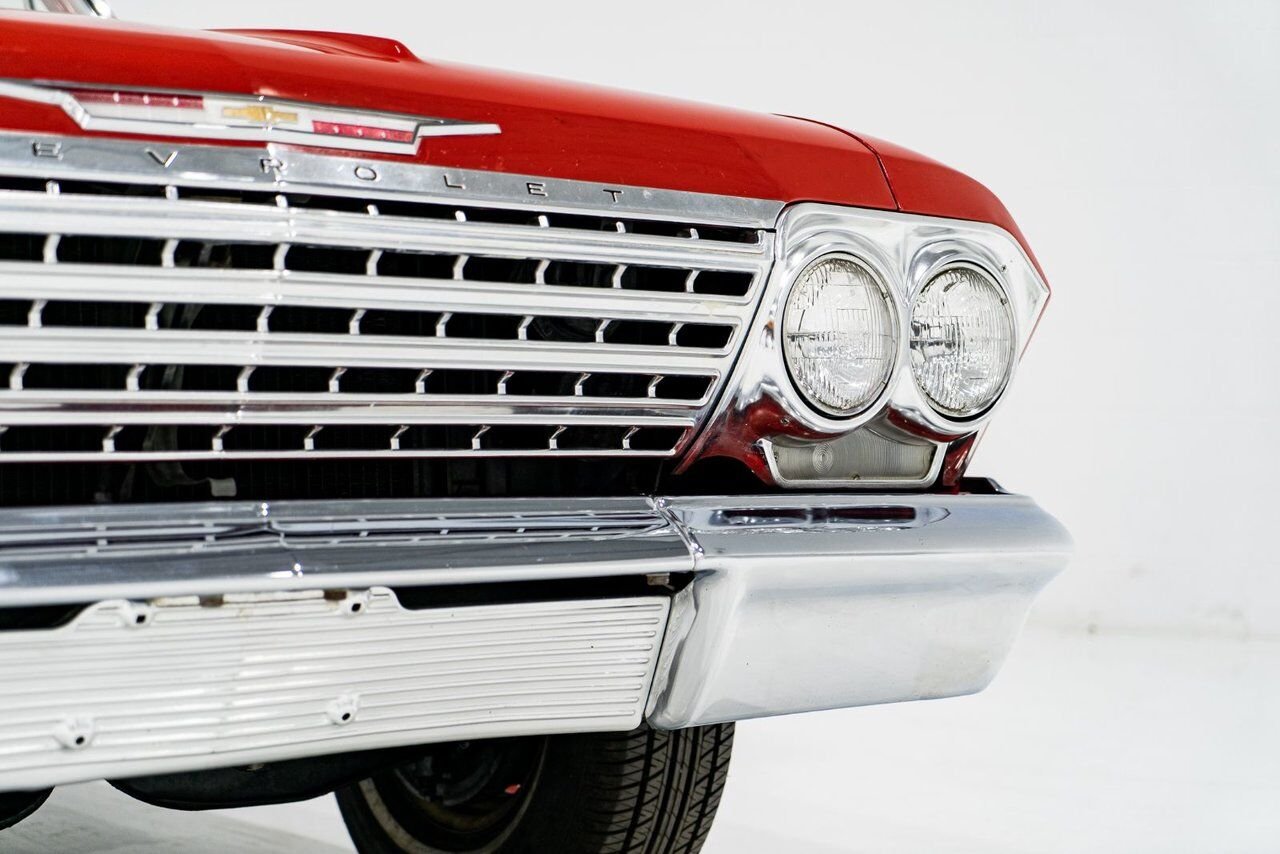 Chevrolet Biscayne Unrestored nearly all original parts 1962 Rouge Montréal - photo #32