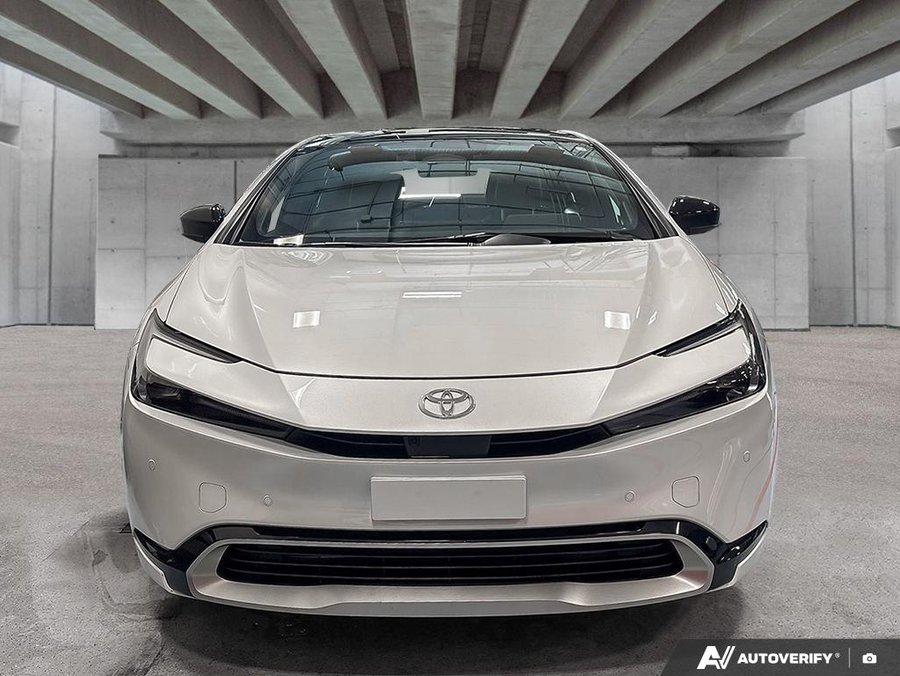 2025 Toyota Prius Plug-In Hybrid 2025 Wind Chill Pearl