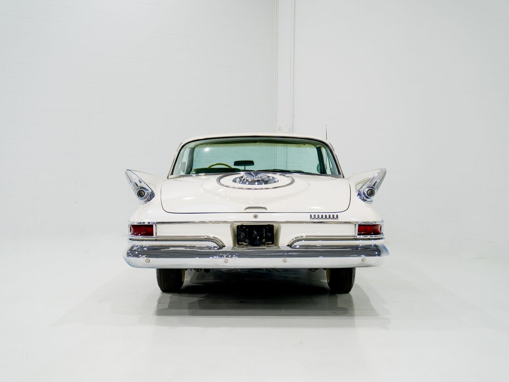 Chrysler Windsor 1961 Blanc Montréal - photo #5