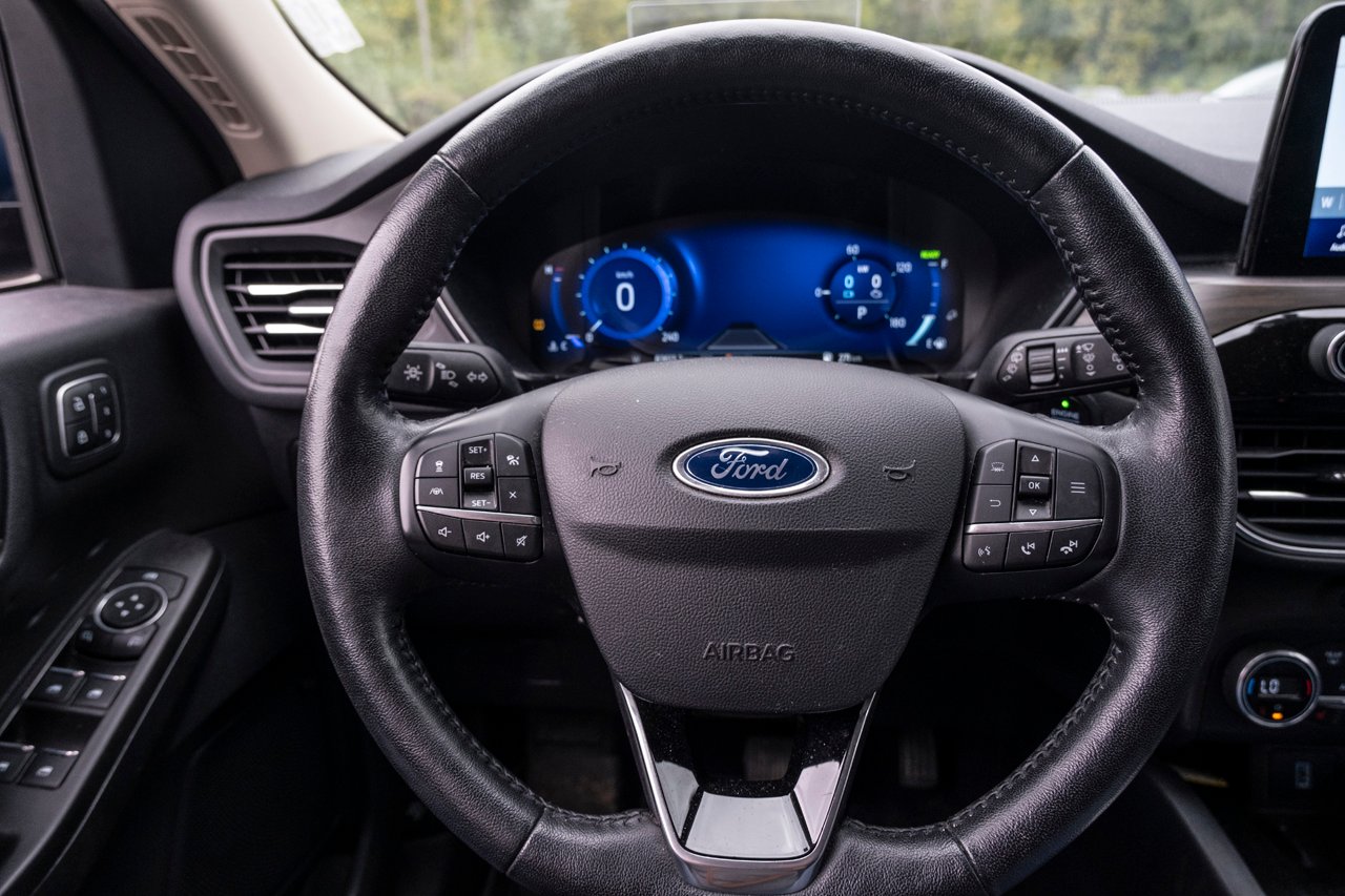 2020 Ford Escape Green Gatineau - photo #9
