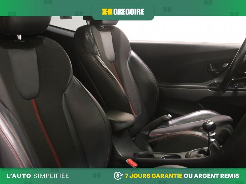 2019 Hyundai Veloster White Blainville - photo #29