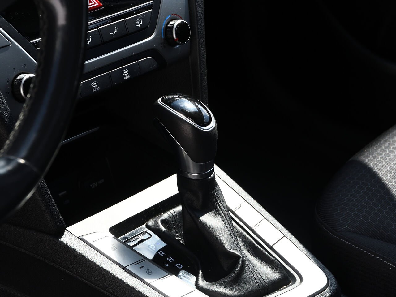 Hyundai Elantra GL SE 2018 Argent Saint-Hyacinthe - photo #24
