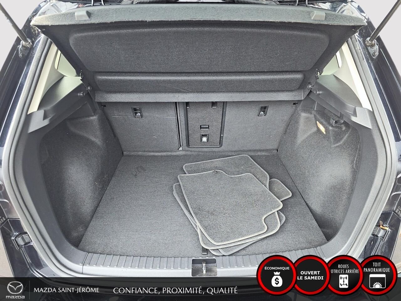 Volkswagen Taos Comfortline 4MOTION | TOIT PANORAMIQUE | MAGS | CUIR | 2023 Noir Saint-Jérôme - photo #22