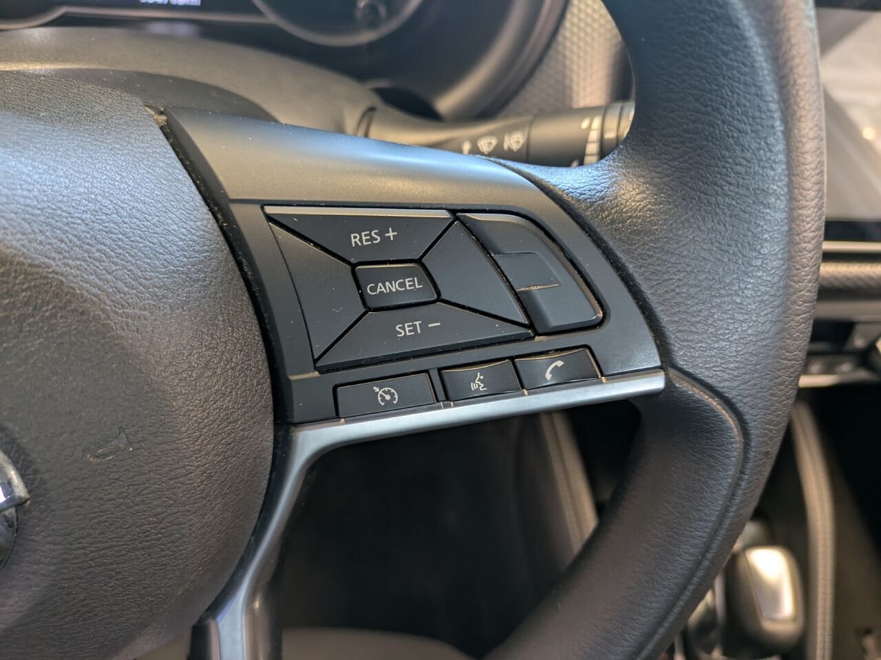 Nissan Kicks 2018 Blanc Gatineau - photo #7