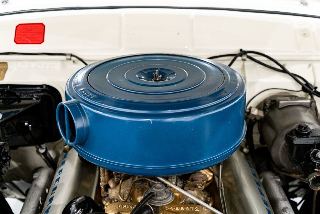 Mercury Monterey **PRIX EN USD** Beautifully presented from former restoration 1956 Blanc Montréal - photo #17