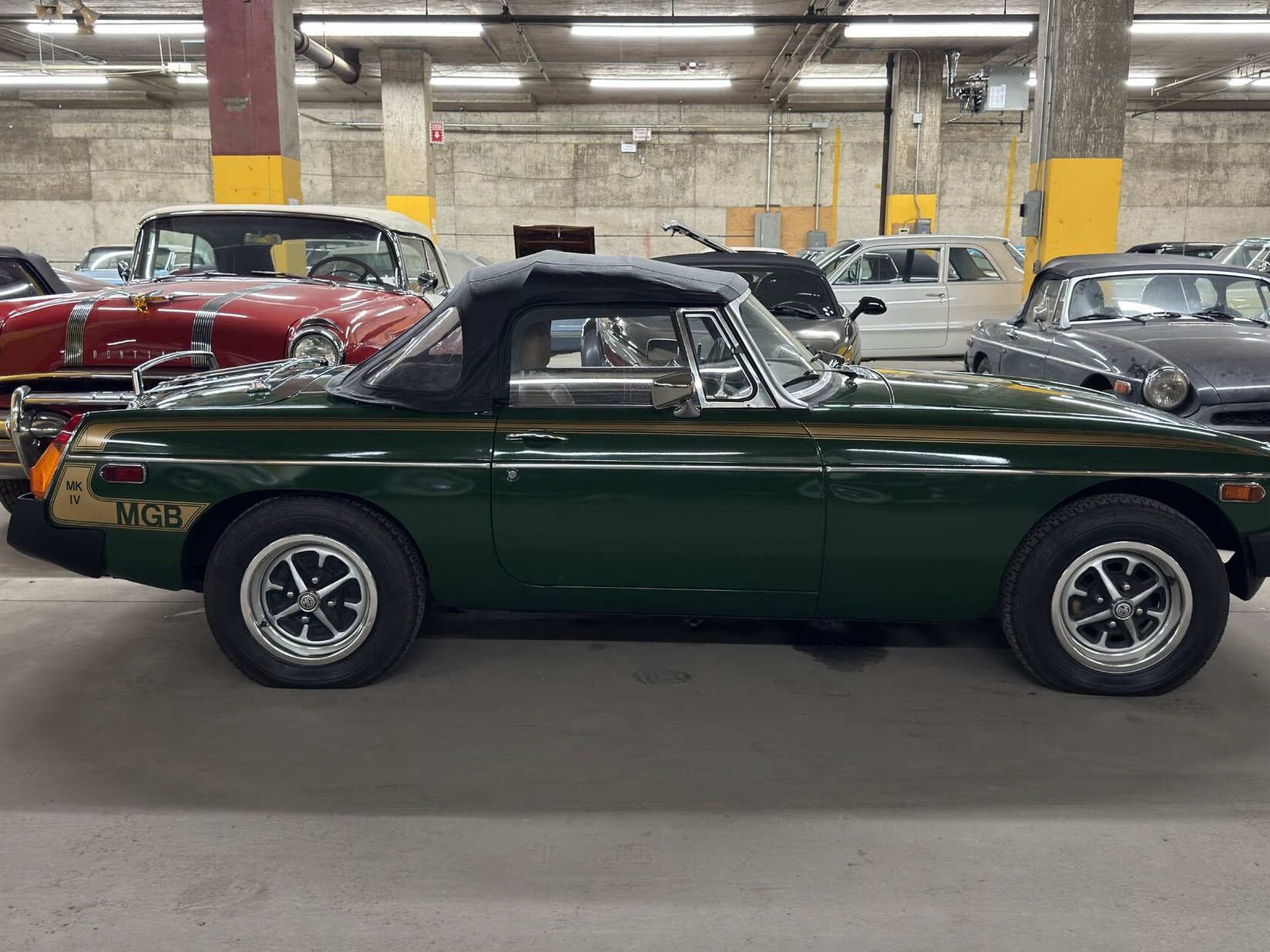 1980 MGB Roadster Montreal - photo #2