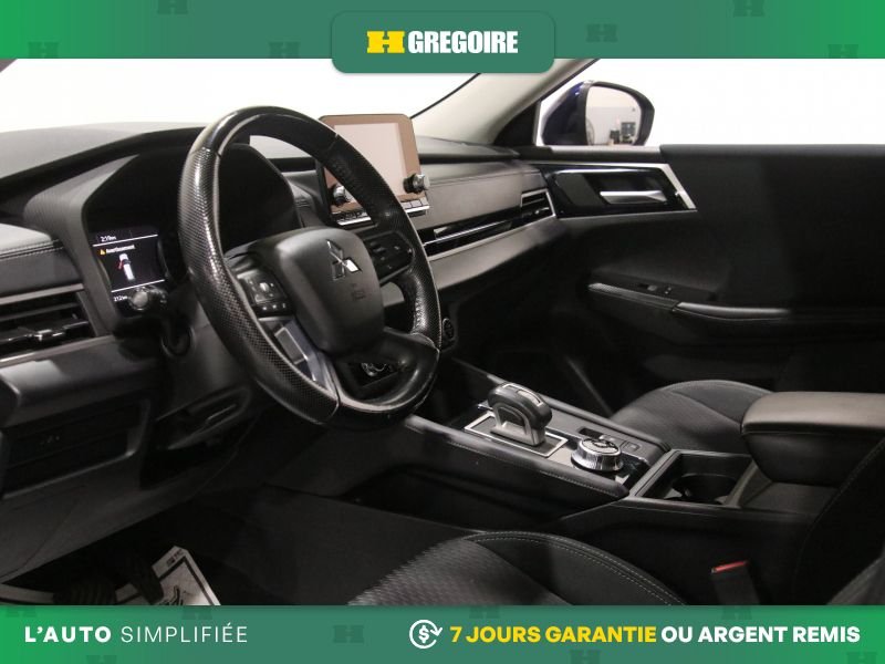 2022 Mitsubishi Outlander Blue Blainville - photo #11