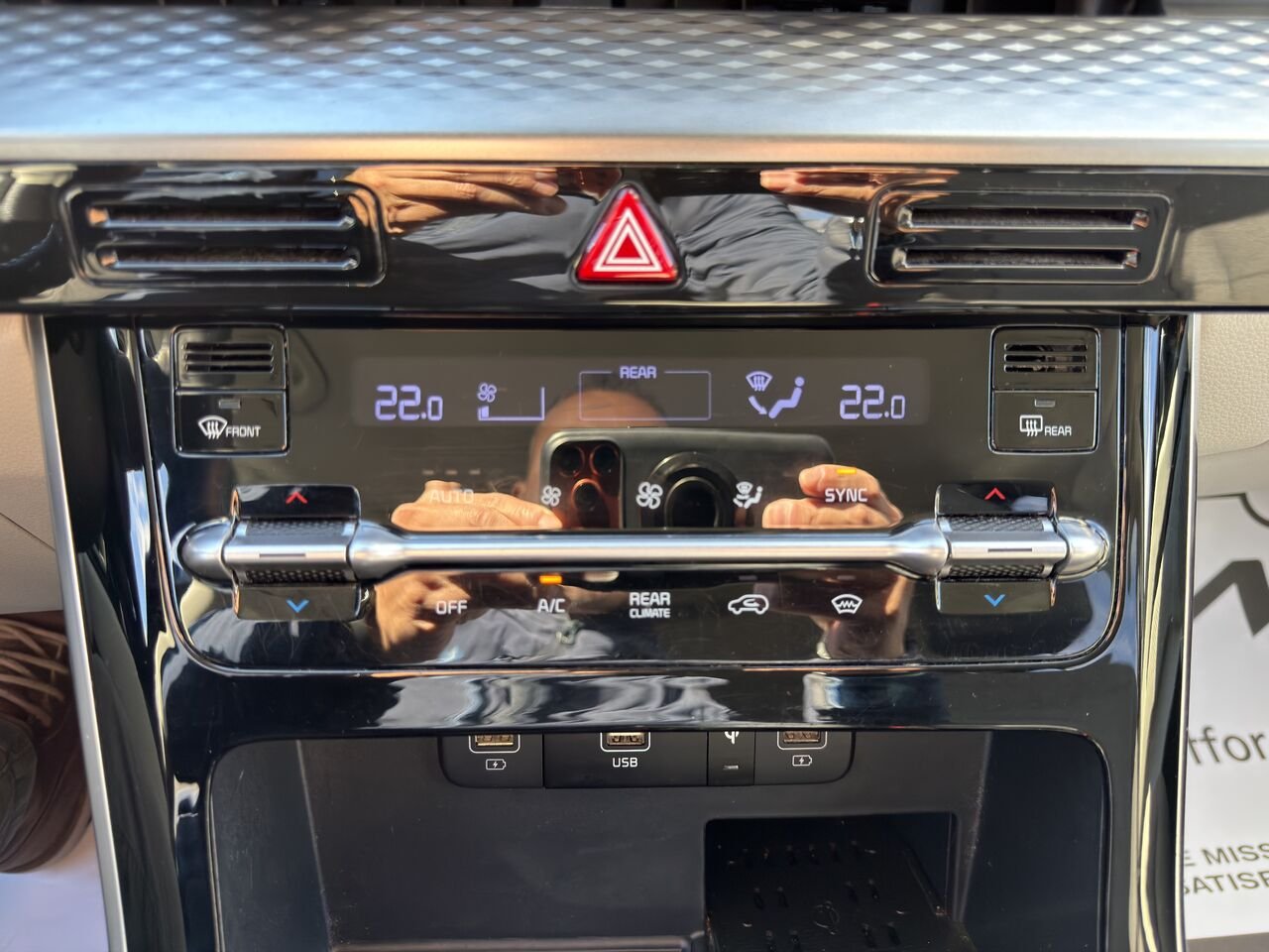 Kia Carnival 2024 Noir Thetford Mines - photo #27