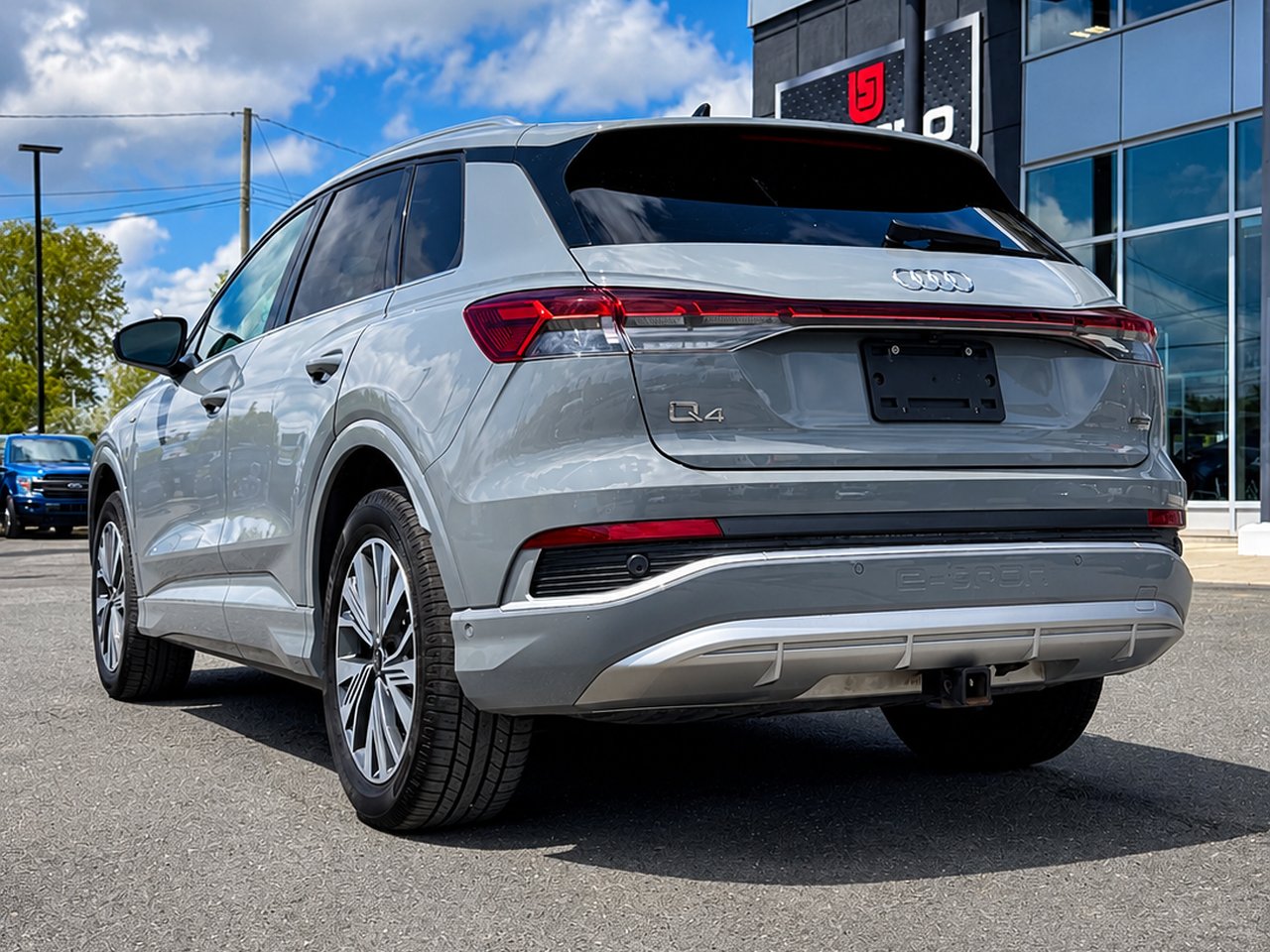 2023 Audi Q4 e-tron Grey Granby - photo #4