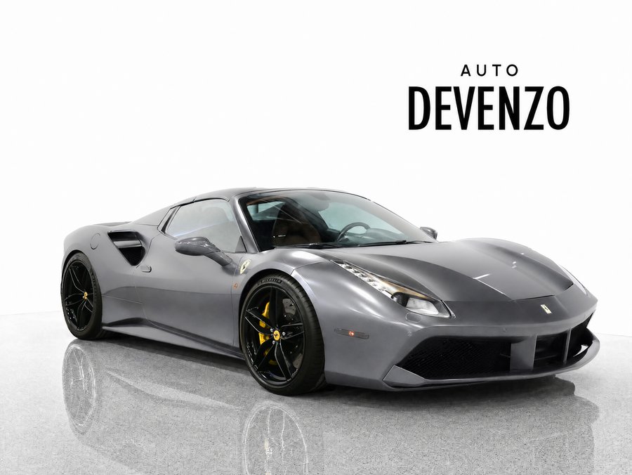 Ferrari 488 Spider 2017 Gris