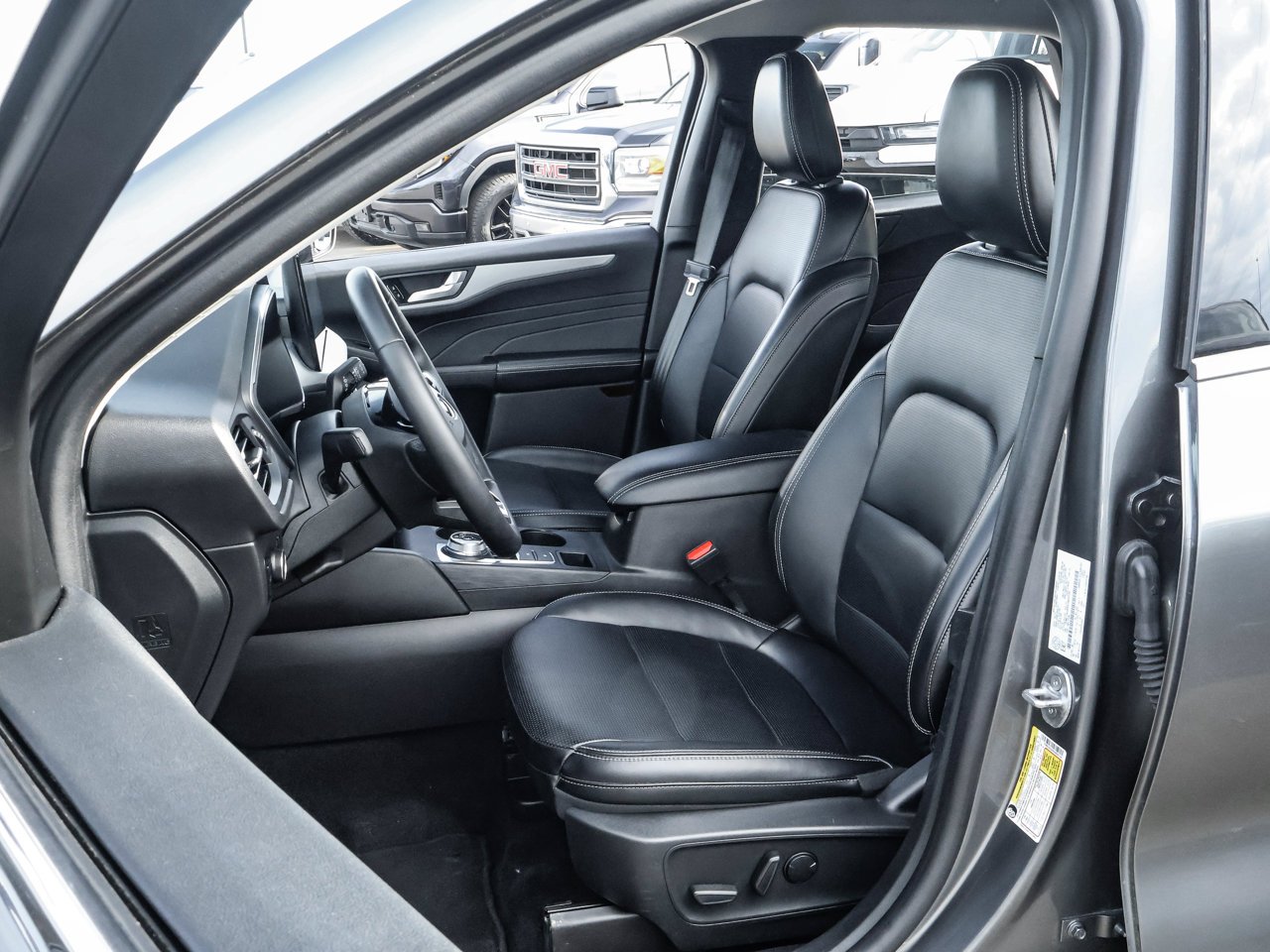 2025 Ford Escape Platinum AWD Grey Sherwood Park - photo #13