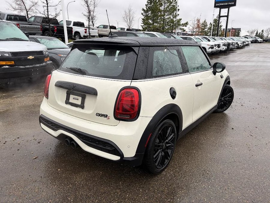 2023 MINI 3 Door Cooper S 2.0L | Leather | Sunroof Nanuq White Metallic