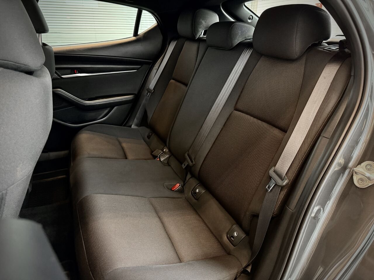 Mazda Mazda3 Sport 2024 Gris Notre-Dame-des-Prairies - photo #14