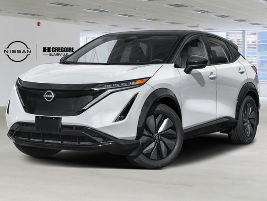 2026 Nissan ARIYA 2026 Everest White Pearl Tricoat/Black Diamond Pearl