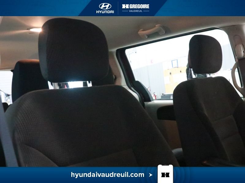 2018 Dodge GR Caravan Red Laval - photo #27