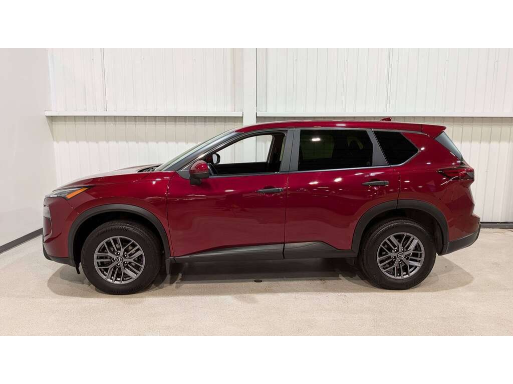 2024 Nissan Rogue AWD S Red Val-David - photo #4