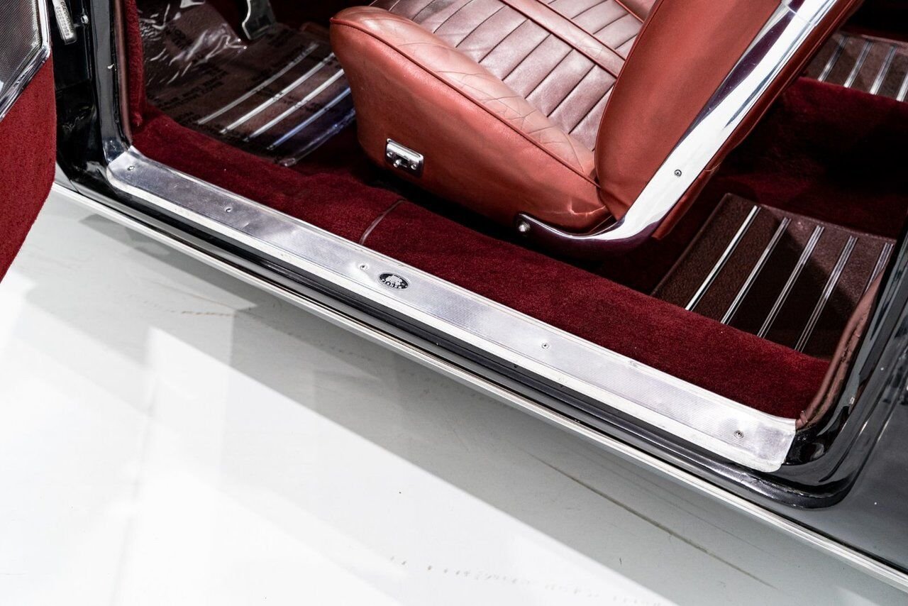 Oldsmobile Starfire Factory A/C. Single repaint and extensive ownership history **PRICE IN USD** 1962 Noir Montréal - photo #78