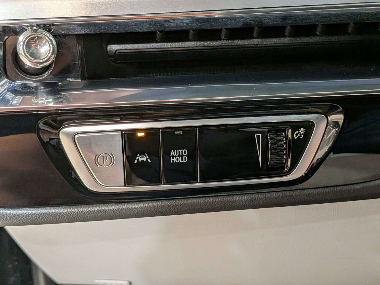 2024 Cadillac LYRIQ 4dr Sport w/1SF Black Val-David - photo #32