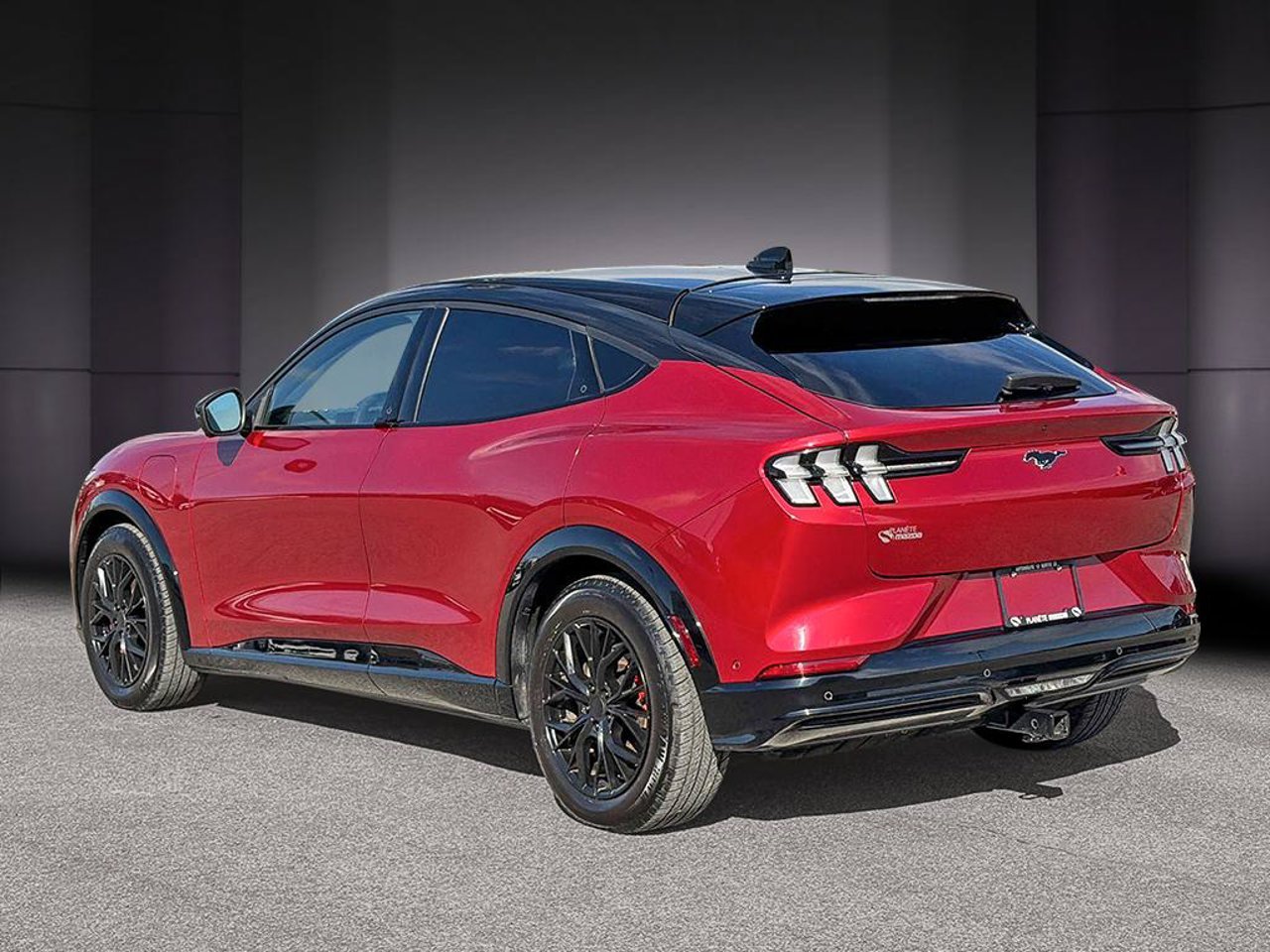 2021 Ford Mustang Mach-E 3FMTK3SU8MMA01467 Red Mirabel - photo #2