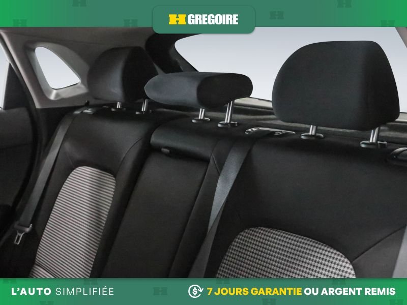 2019 Hyundai Kona White Blainville - photo #16