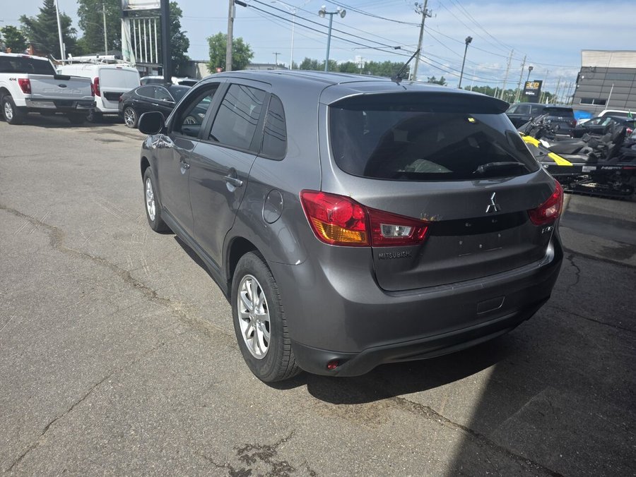 2015 Mitsubishi RVR 2015 Grey