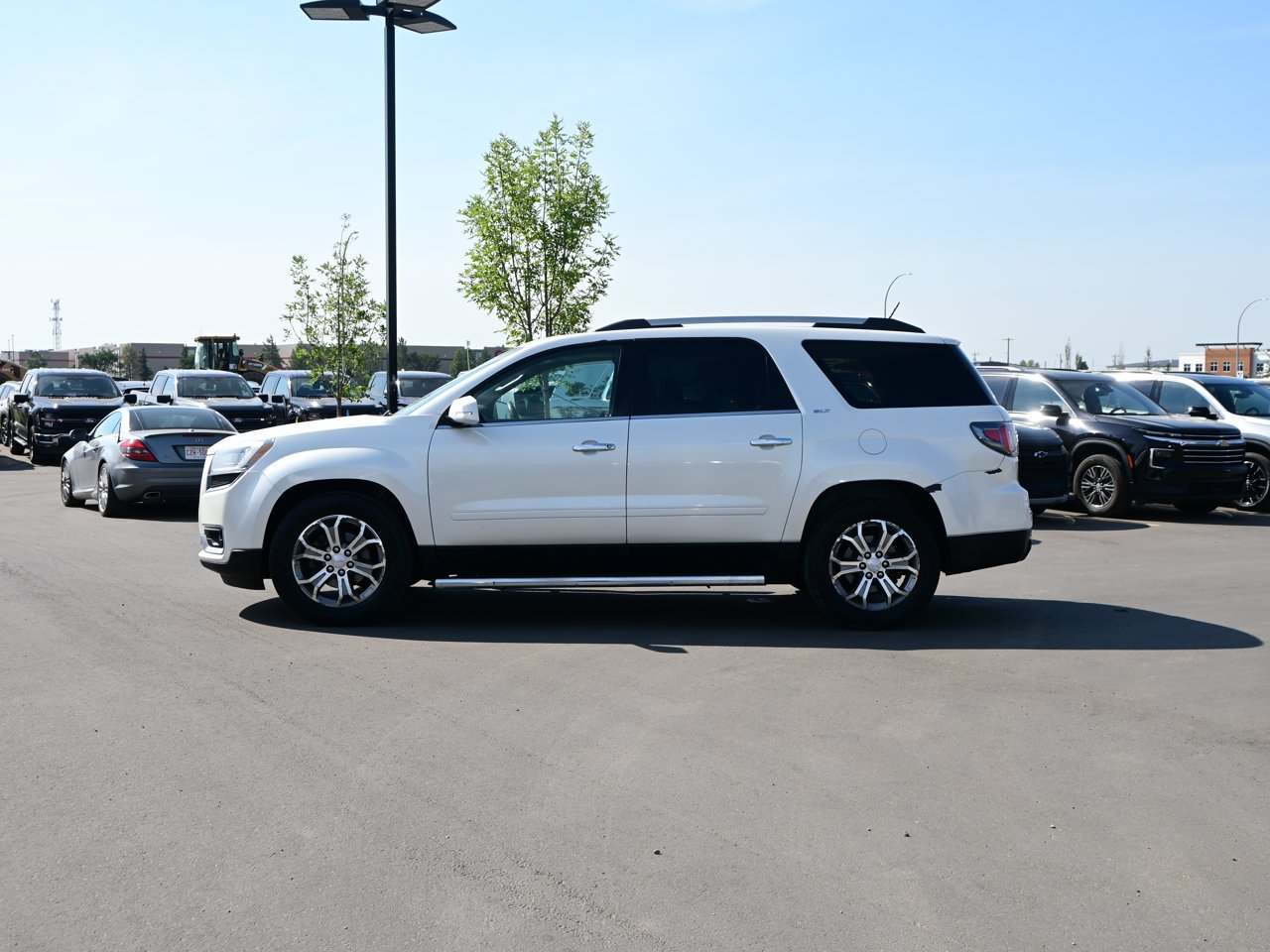 2014 GMC Acadia AWD 4dr SLT2 White Sherwood Park - photo #9