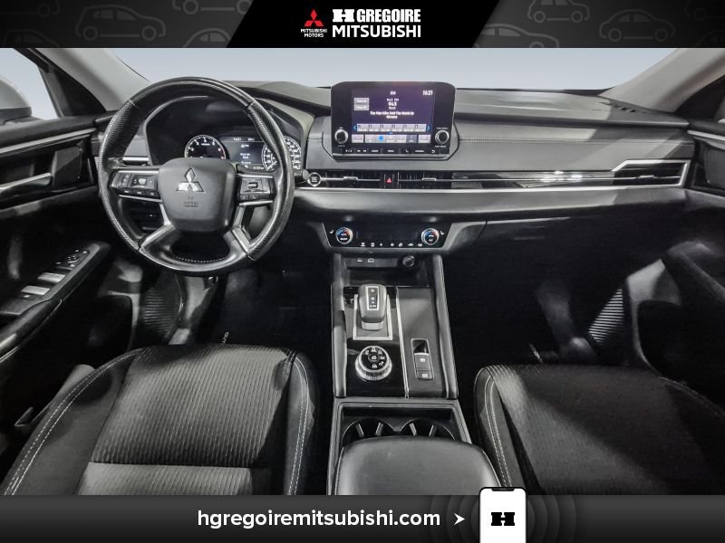 Mitsubishi Outlander 2022 Gris Blainville - photo #23