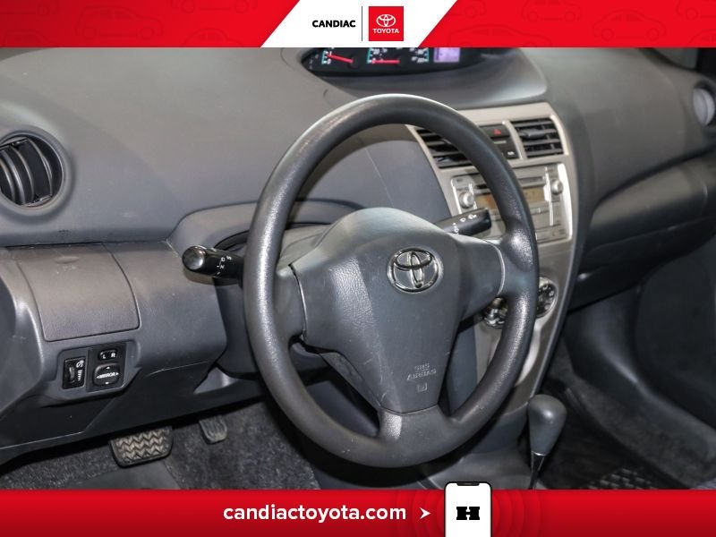 2012 Toyota Yaris Silver Saint-Eustache - photo #14