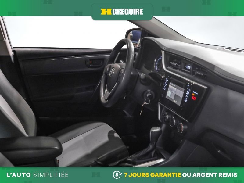 Toyota Corolla 2019 Blanc Blainville - photo #24