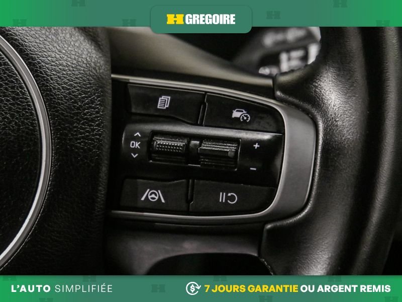 2023 Kia Sportage Silver Blainville - photo #21