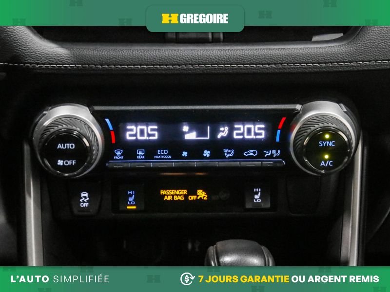 Toyota Rav 4 822222 | XLE AWD AUTO A/C TOIT MAGS NAV CAM RECUL BLEUTOOTH 2019 Bleu Laval - photo #24