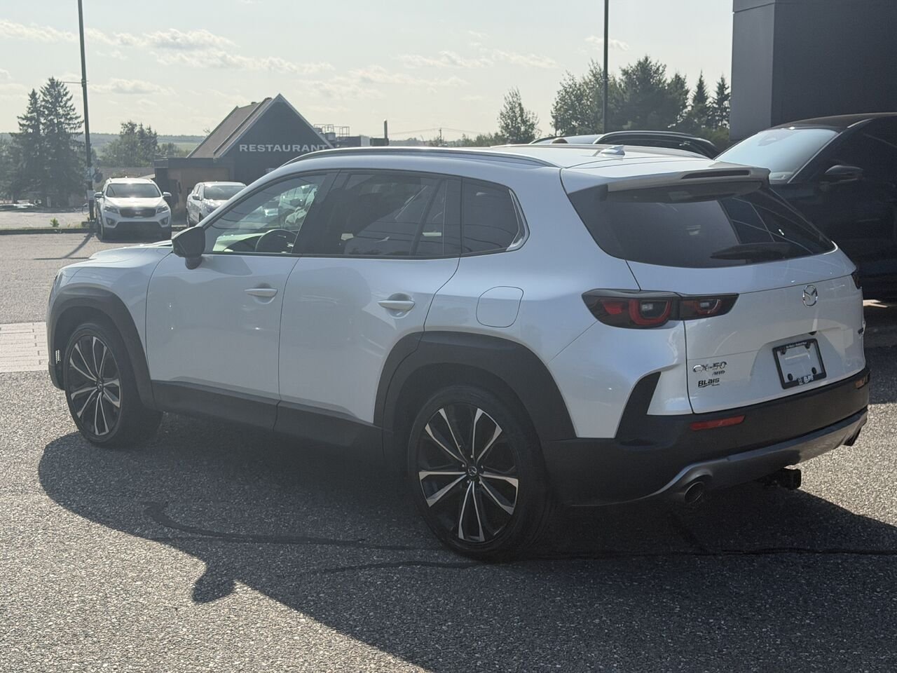 2024 Mazda CX-50 White Ste-Marie - photo #6