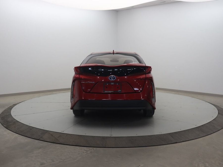 2018 Toyota Prius Prime 2018 Red