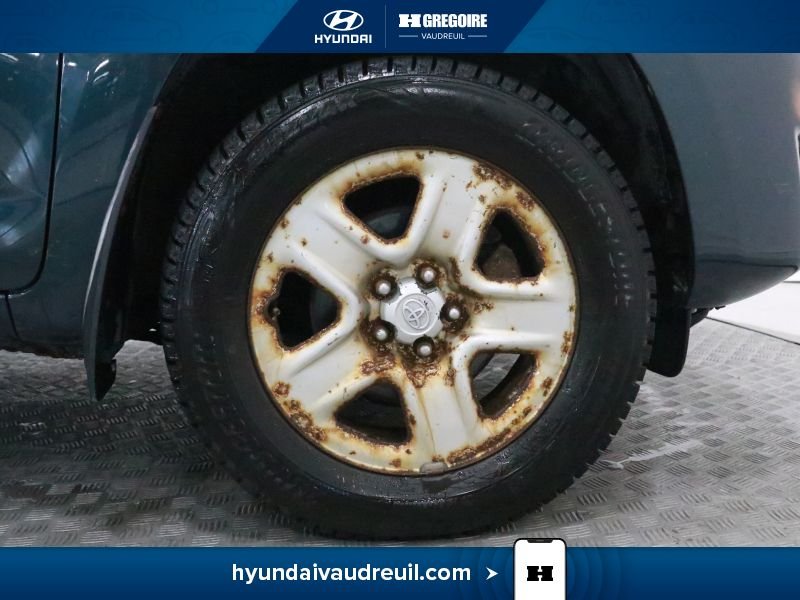 Toyota Rav 4 2011 Beige Laval - photo #27
