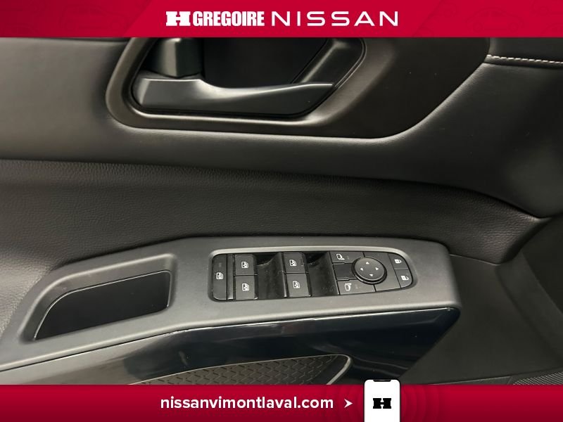 2024 Nissan Pathfinder Grey Laval - photo #19