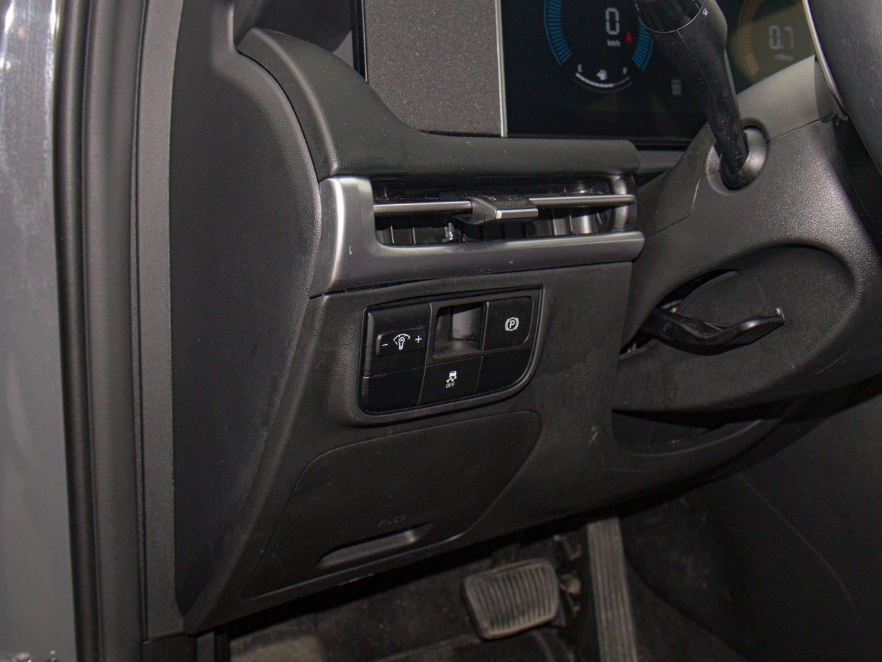 2025 Hyundai Tucson Preferred AWD Grey Sherwood Park - photo #20