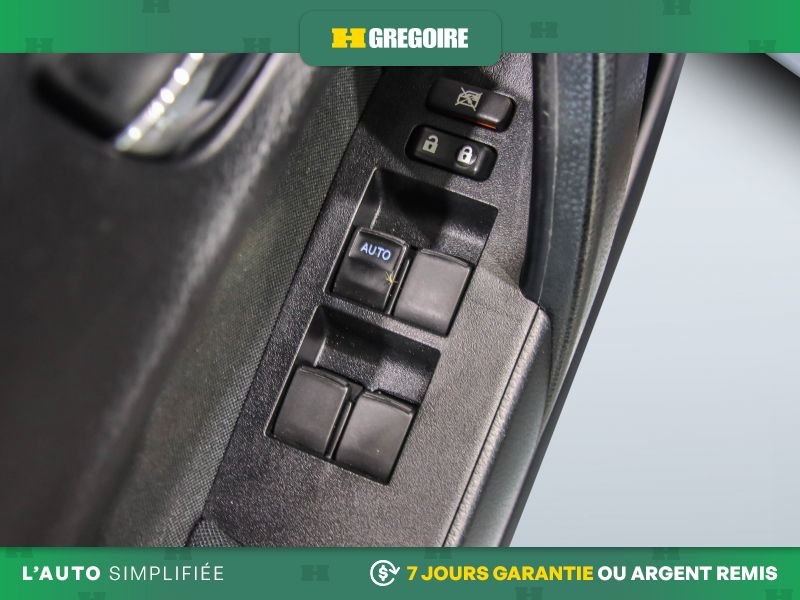 Toyota Corolla 822023 | LE AUTO A/C CAM RECUL BLUETOOTH 2019 Bleu Laval - photo #18