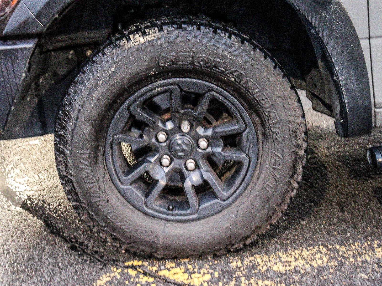 RAM 1500 Classic SLT 2022 Grey Ottawa & Gatineau - photo #19