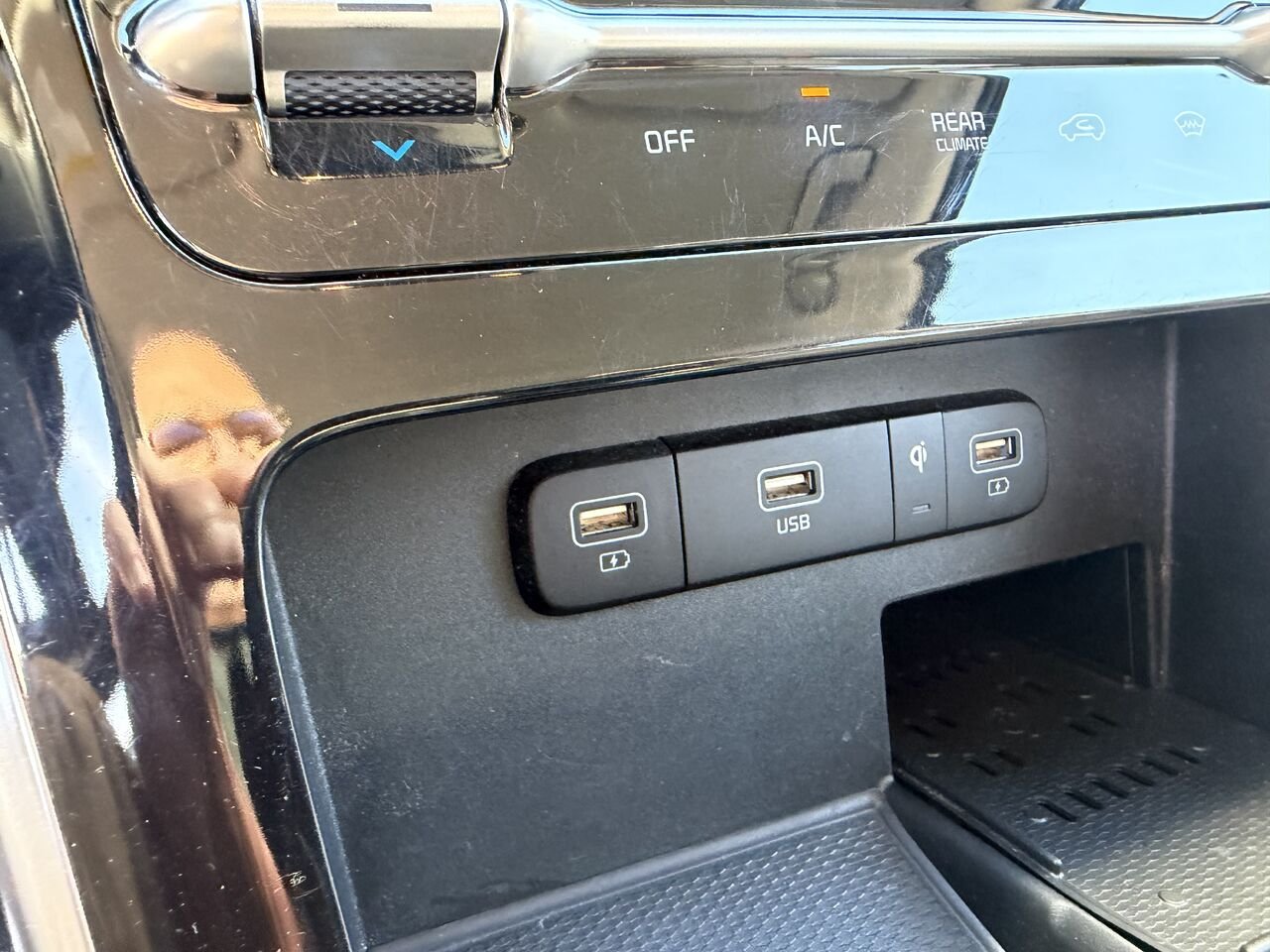 Kia Carnival LX PLUS 8 PASSAGERS 2022 Noir Laval - photo #29