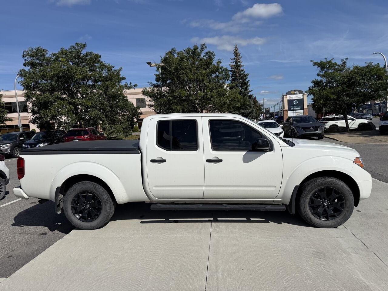 Nissan Frontier SV Édition minuit cabine multiplace 4x4 caisse longue BA 2019 Blanc Châteauguay - photo #3