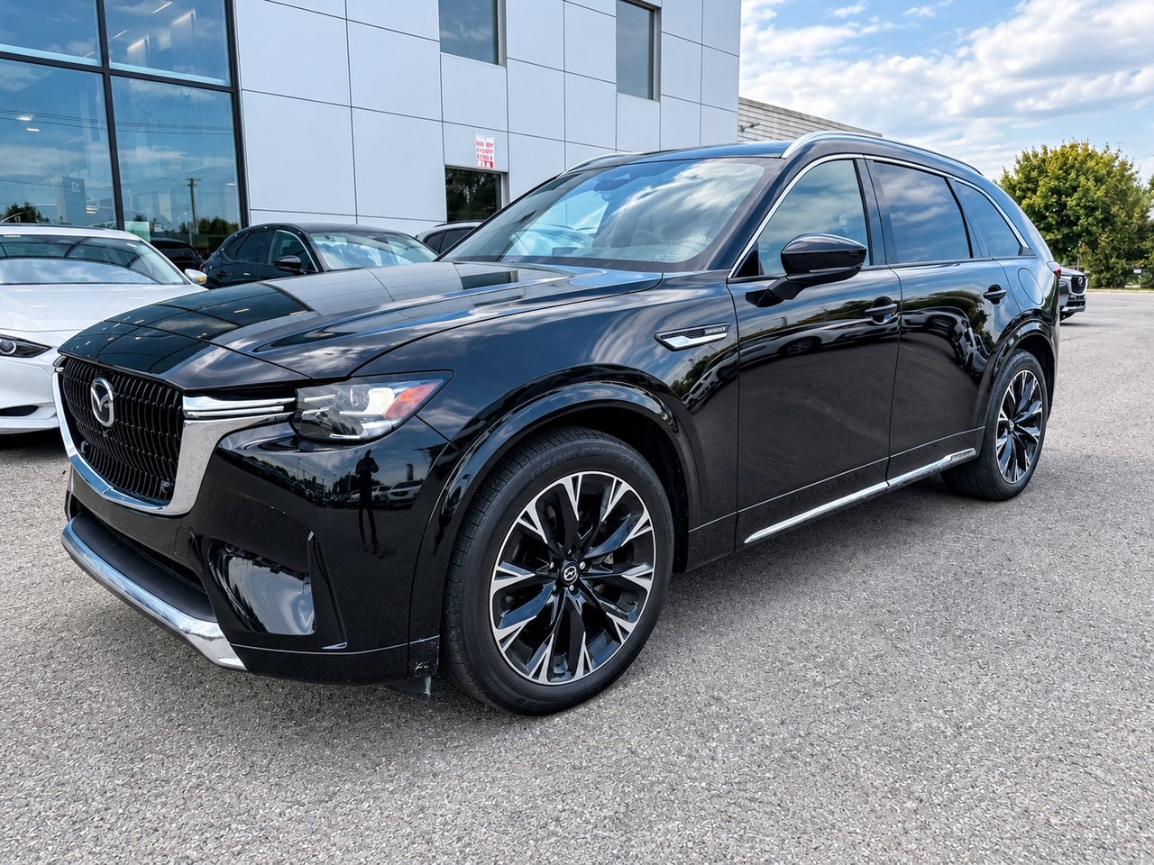 Mazda CX-90 MHEV JAMAIS ACCIDENTÉ / AWD (4X4) / APPLE CARPLAY ET ANDROID AUTO / 6 PASSAGERS 2024 Noir Châteauguay - photo #2