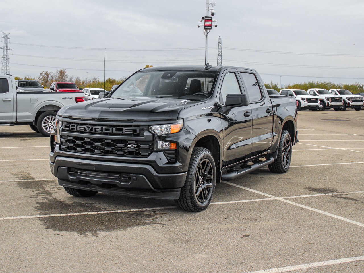 2025 Chevrolet Silverado 1500 4WD Crew Cab 147 Custom Black Sherwood Park - photo #3